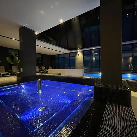 Baltic Infinity 314 - & Pool Access Апартаменты